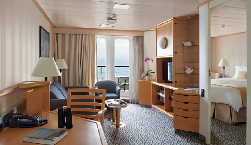 ME Medallion Suite