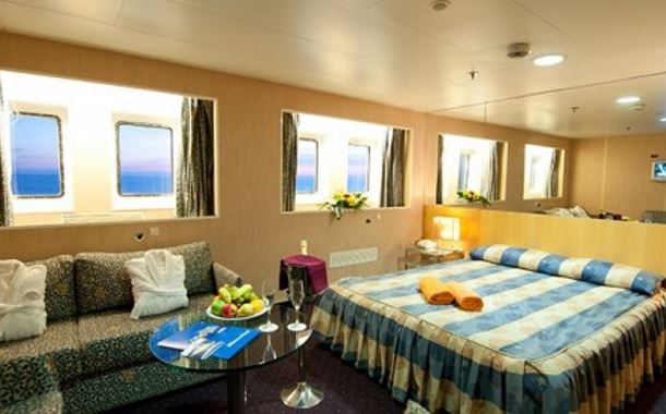 celestyal-cruises-celestyal-olympia-sj-foto-01