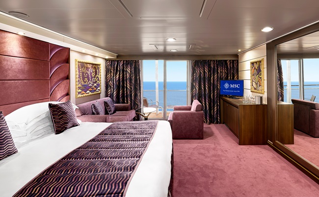 Yacht Club Deluxe Suite msc-crociere-msc-fantasia-yc-deluxe-suite