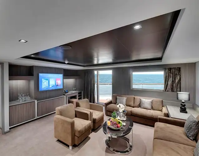 MSC Yacht Club Royal Suite msc-crociere-msc-seaside-yc-royal-suite.webp