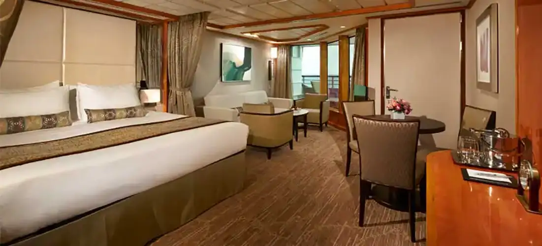 Family Suite with Balcony norwegian-cruise-line-norwegian-dawn-suite-sd.webp