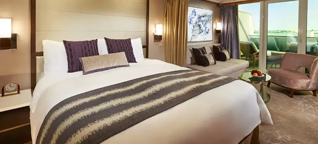 Penthouse with Large Balcony norwegian-cruise-line-norwegian-sun-sg-sh.webp