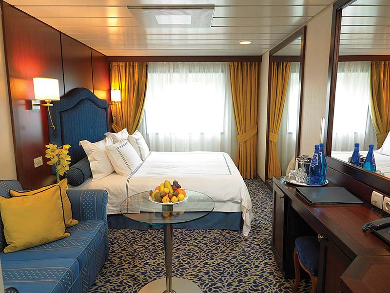 Deluxe Oceanview oceania-cruises-nautica-c1-c2-foto-01