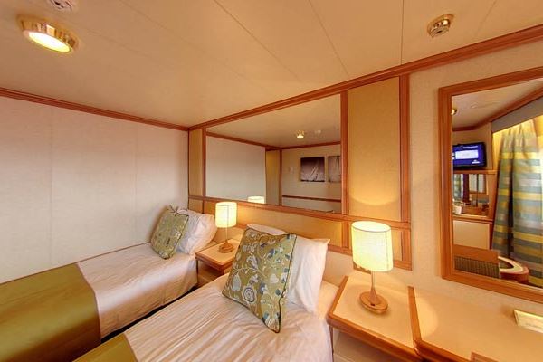 Exterior po-cruises-azura-e-foto-01