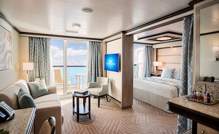 Penthouse Suite princess-cruises-discovery-princess-penthouse-suite