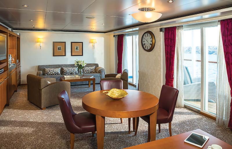regent-seven-seas-voyager-gs-foto-01