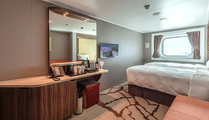 resort-world-cruises-genting-dream-oceanview.webp