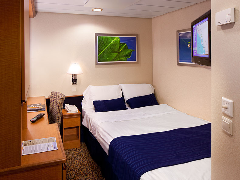 royal-caribbean-adventure-of-the-seas-2w