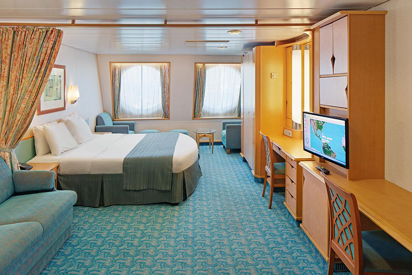 royal-caribbean-adventure-of-the-seas-esterna-panoramica