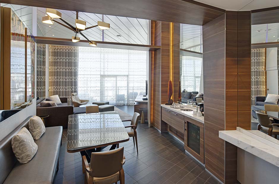 royal-caribbean-allure-of-the-seas-owners-suite