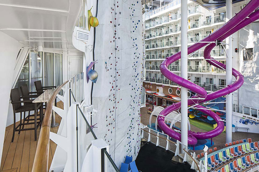 royal-caribbean-harmony-of-the-seas-aqua-theatre-suite-a2