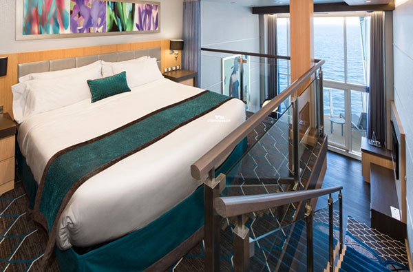 royal-caribbean-wonder-of-the-seas-crown-loft