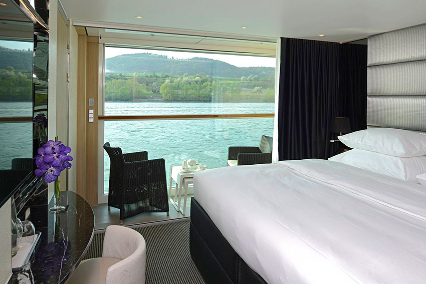 scenic-scenic-azure-balcony-suite