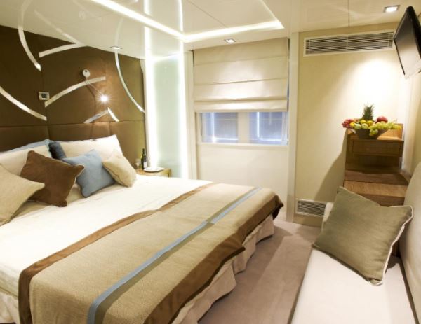 variety-cruises-megayacht-variety-voyager-a-foto-01