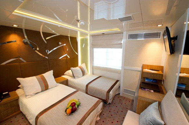 variety-cruises-megayacht-variety-voyager-b-foto-01