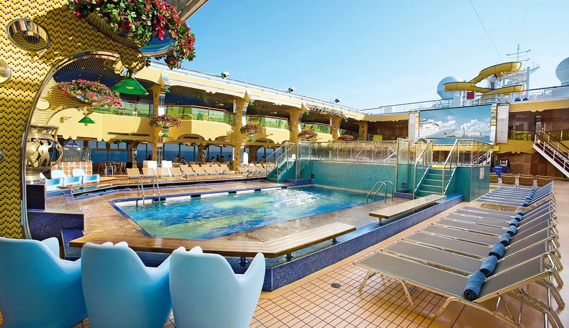 Costa Serena2